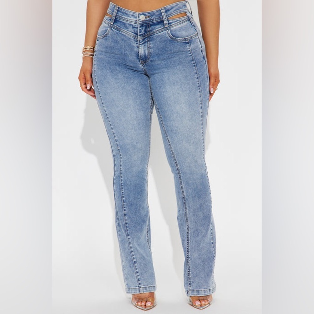 High-Rise Light Blue Women's Jeans